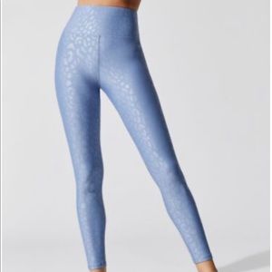 Carbon38 high rise takara 7/8 leopard legging